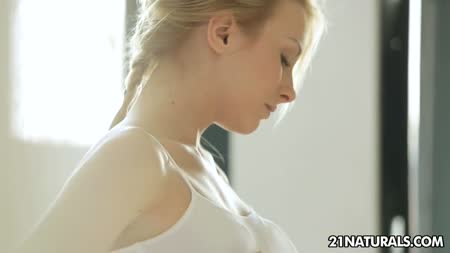 Красивая молодая блондинка романтично шпилится с любовником #1