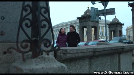 Замерзшая подружка рада заняться романтическим сексом #1