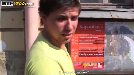 Русская девка приехала с парнем на природу и быстро разделась #1