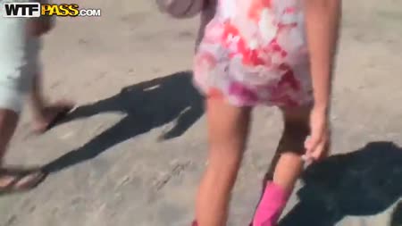 Пьяную русскую сучку вывезли на природу и там трахнули #1