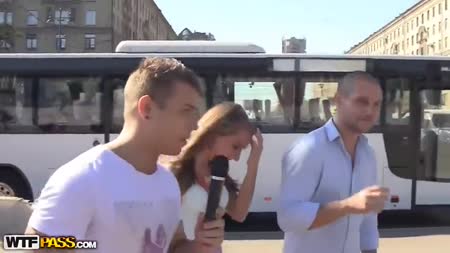 Доверчивую девушку раскрутили ну групповой трах на природе #2