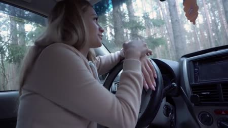 Чика сама вывезла друга за город и сделала ему отсос #1