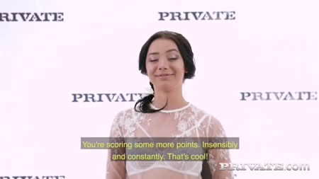 Русская подруга в белых чулках красиво раздвигает ноги #2