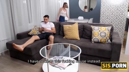 Молодка подсела к другу на коленки и завела его на порево #1